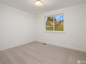 21609 Poplar Way, Brier WA 98036