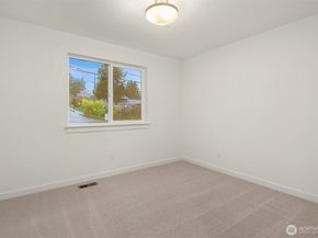 21609 Poplar Way, Brier WA 98036