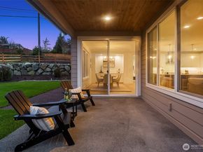 21609 Poplar Way, Brier WA 98036