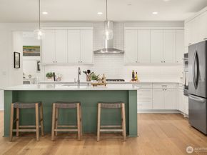 21609 Poplar Way, Brier WA 98036