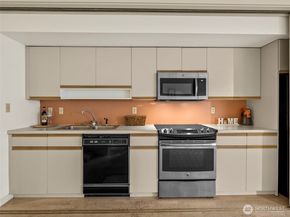 98 Union Street 610, Seattle WA 98101