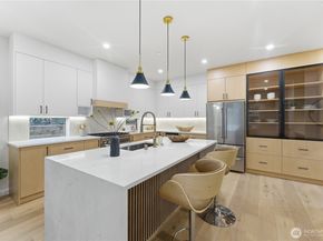 9016 124th Lane NE, Kirkland WA 98033