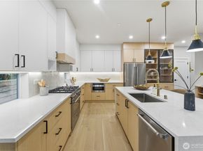 9016 124th Lane NE, Kirkland WA 98033