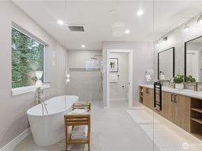 9016 124th Lane NE, Kirkland WA 98033