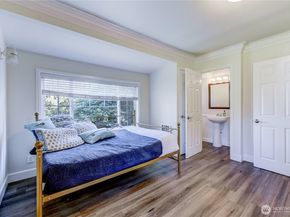 1048 S Director Street, Seattle WA 98108