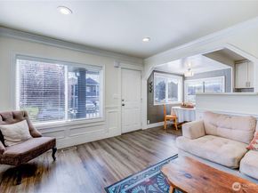 1048 S Director Street, Seattle WA 98108