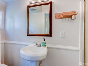 1048 S Director Street, Seattle WA 98108