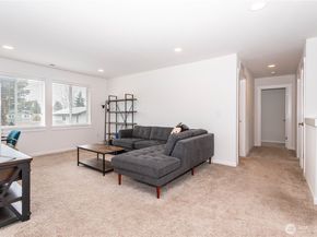 27432 14th Place S, Des Moines WA 98198