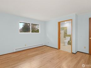 5516 156th Avenue NE, Redmond WA 98052