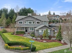 7041 Eagle Lake Drive SE, Snoqualmie WA 98065