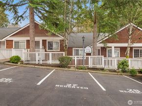 3018 128th Avenue SE 12, Bellevue WA 98005