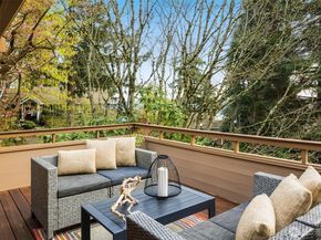 8440 W Mercer Way, Mercer Island WA 98040