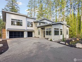 13982 Manzanita Road NE, Bainbridge Island WA 98110