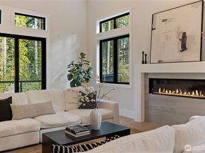 13982 Manzanita Road NE, Bainbridge Island WA 98110