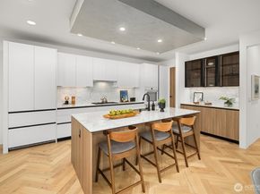 10733 17th Avenue NE, Seattle WA 98125