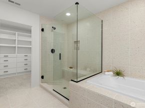 10733 17th Avenue NE, Seattle WA 98125