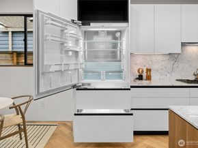 10733 17th Avenue NE, Seattle WA 98125