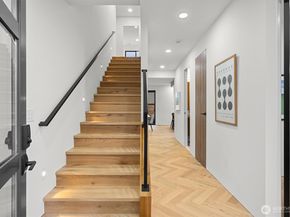 10733 17th Avenue NE, Seattle WA 98125