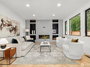 10733 17th Avenue NE, Seattle WA 98125