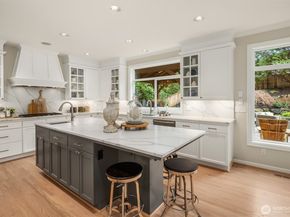 9843 NE 25th Street, Bellevue WA 98004