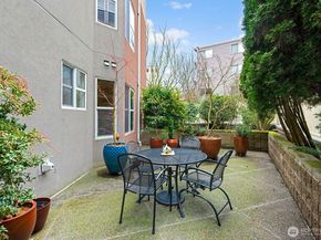 3900 2nd Avenue NE 207, Seattle WA 98105
