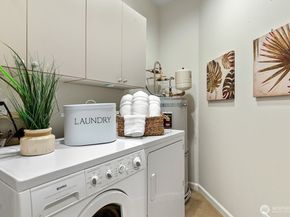 3900 2nd Avenue NE 207, Seattle WA 98105