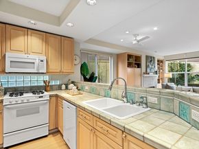 3900 2nd Avenue NE 207, Seattle WA 98105