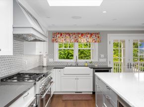 10207 NE 60th Street, Kirkland WA 98033