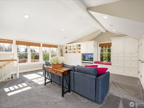 10207 NE 60th Street, Kirkland WA 98033