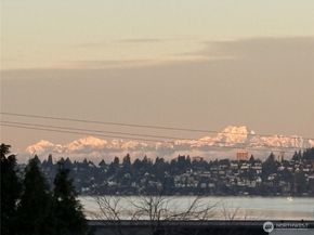 10207 NE 60th Street, Kirkland WA 98033