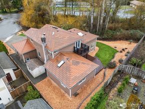 1425 243rd Place SW, Bothell WA 98021