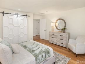 1425 243rd Place SW, Bothell WA 98021