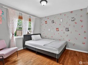 6522 38th Avenue NE, Seattle WA 98115