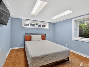 6522 38th Avenue NE, Seattle WA 98115