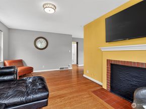 6522 38th Avenue NE, Seattle WA 98115