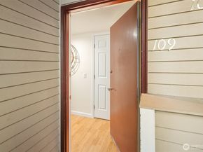 8652 164th Avenue NE C109, Redmond WA 98052