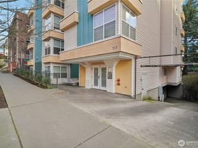 717 E Denny Way 4B, Seattle WA 98122