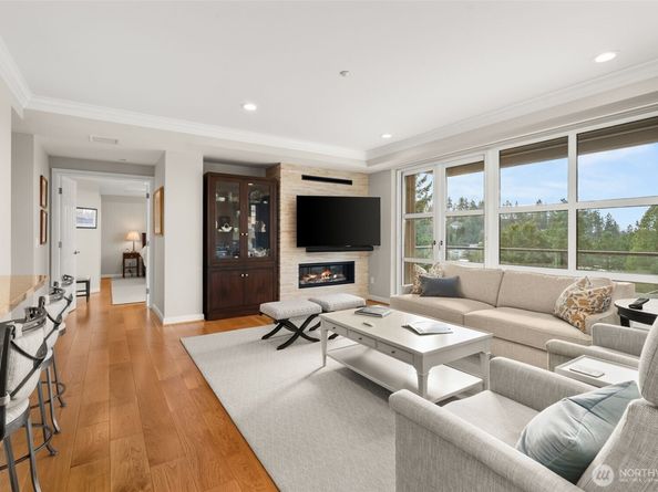 10047 Main Street 410, Bellevue WA 98004