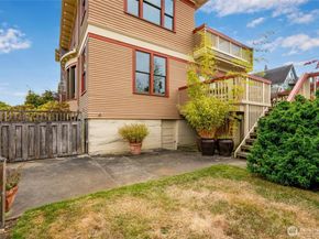 1602 Rucker Ave, Everett WA 98201