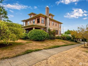 1602 Rucker Ave, Everett WA 98201