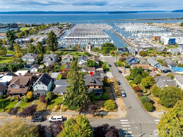 1602 Rucker Ave, Everett WA 98201