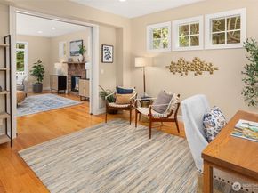 17122 32nd Avenue NE, Lake Forest Park WA 98155