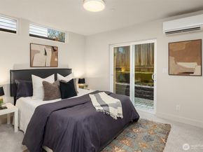 1615 N 50th Street C, Seattle WA 98103