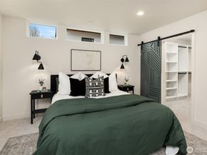 1615 N 50th Street C, Seattle WA 98103