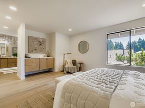 14208 NE 2nd Place, Bellevue WA 98007