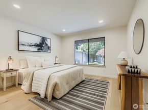 14208 NE 2nd Place, Bellevue WA 98007