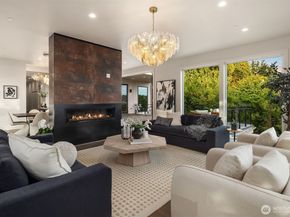 8243 W Mercer Way, Mercer Island WA 98040