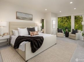 8243 W Mercer Way, Mercer Island WA 98040