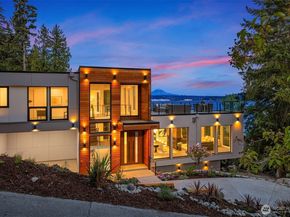 8243 W Mercer Way, Mercer Island WA 98040
