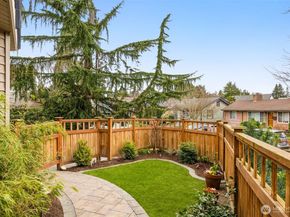 8360 Loyal Way NW, Seattle WA 98117